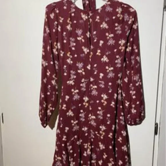 Francesca's Floral Dress - Picture 2 of 4